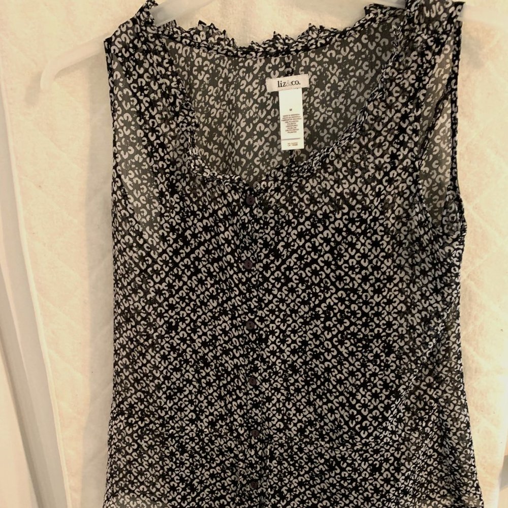 liz & co. women's poly crepe black and white print sleeveless top with cami M